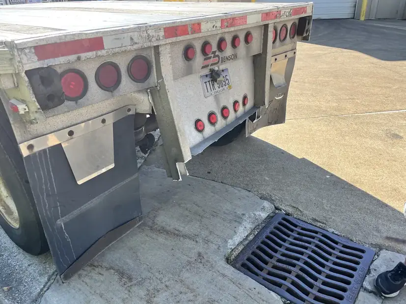 Trailer rear with the impact guard in place