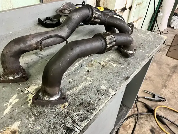 Exhaust manifold repaired and rewelded